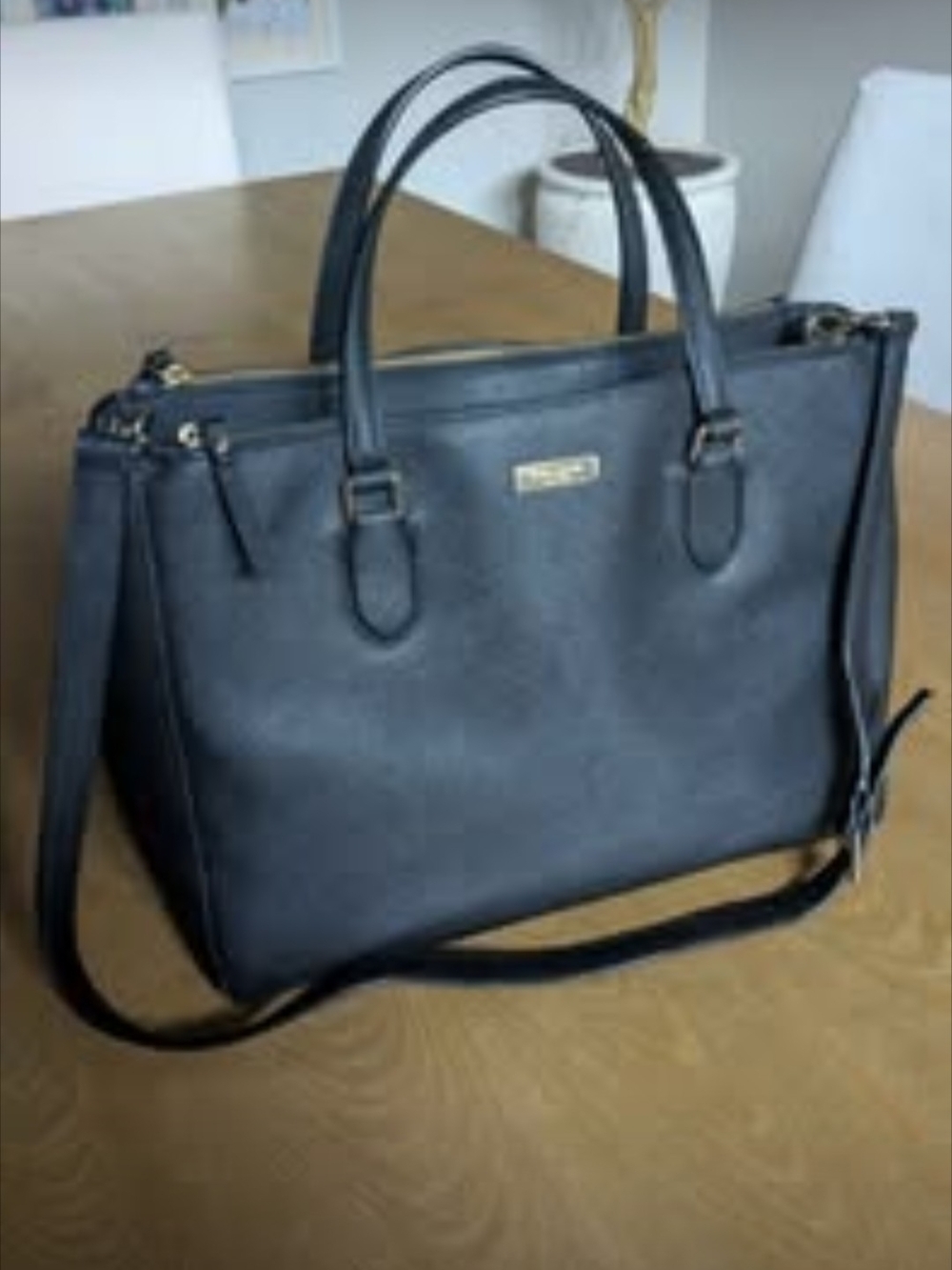black Kate Spade Laurel Way Leighann tote bag.